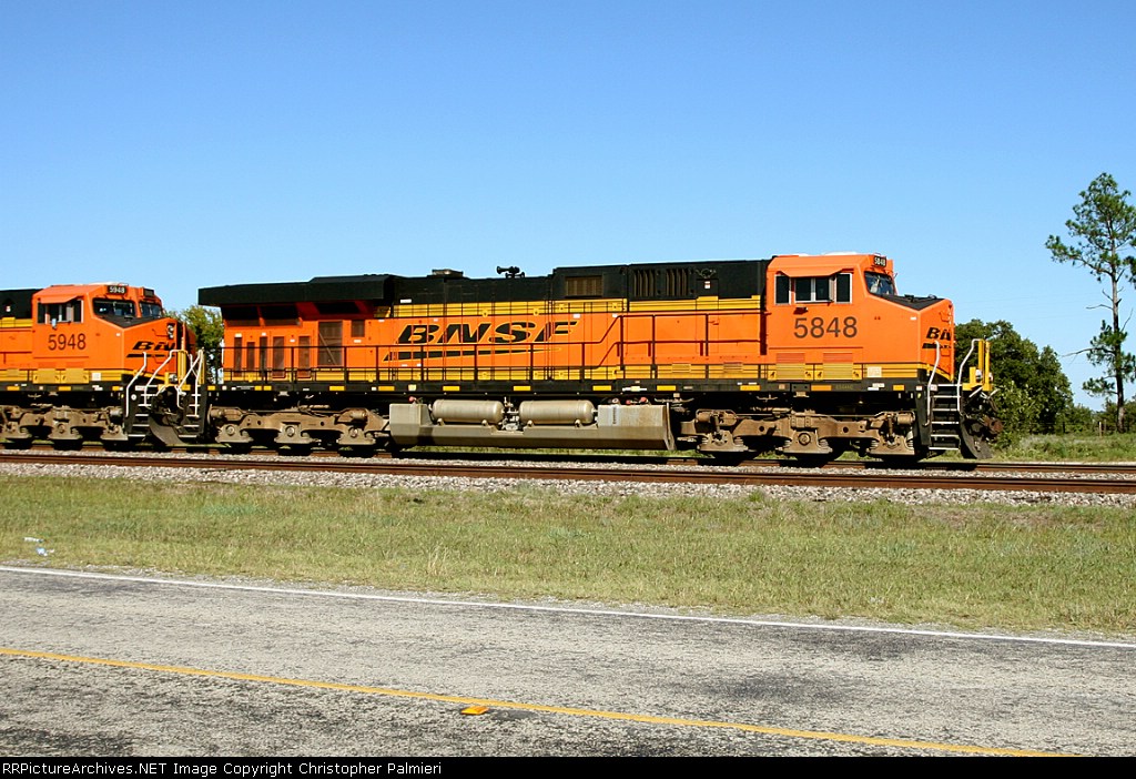 BNSF 5848